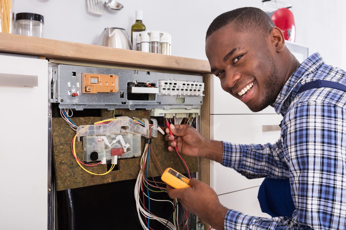 How Electrical Contractors in Atlanta Win More Customers
